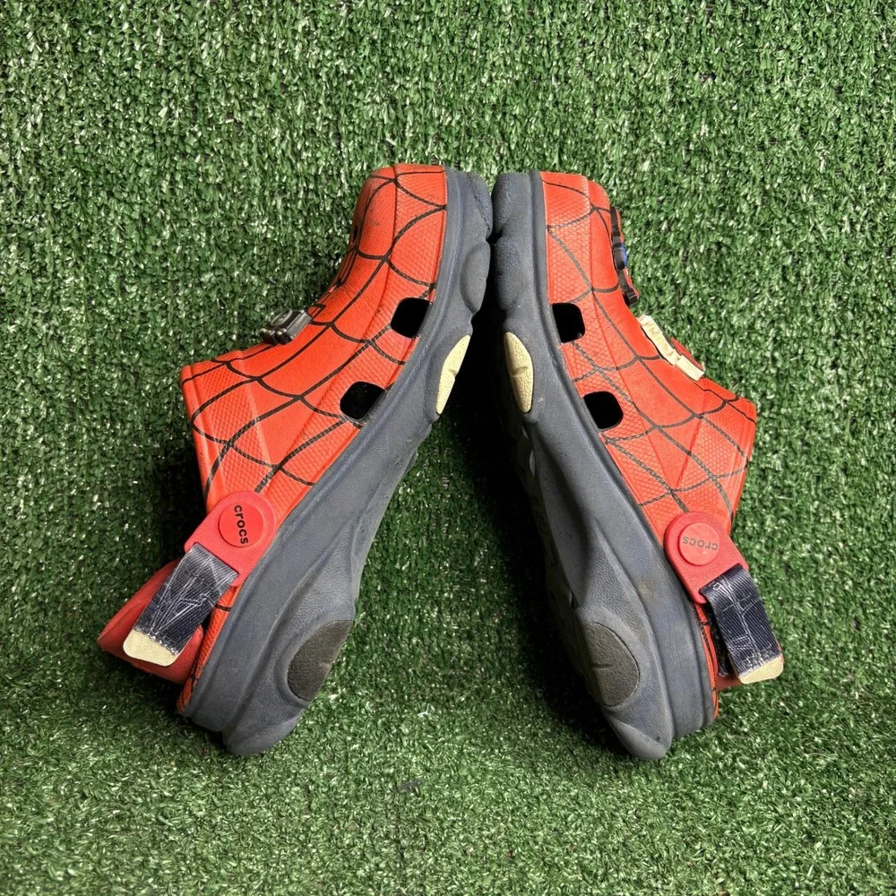 Crocs Classic All-Terrain Marvel Spiderman Web Graphic Clogs Red Junior Size J2
